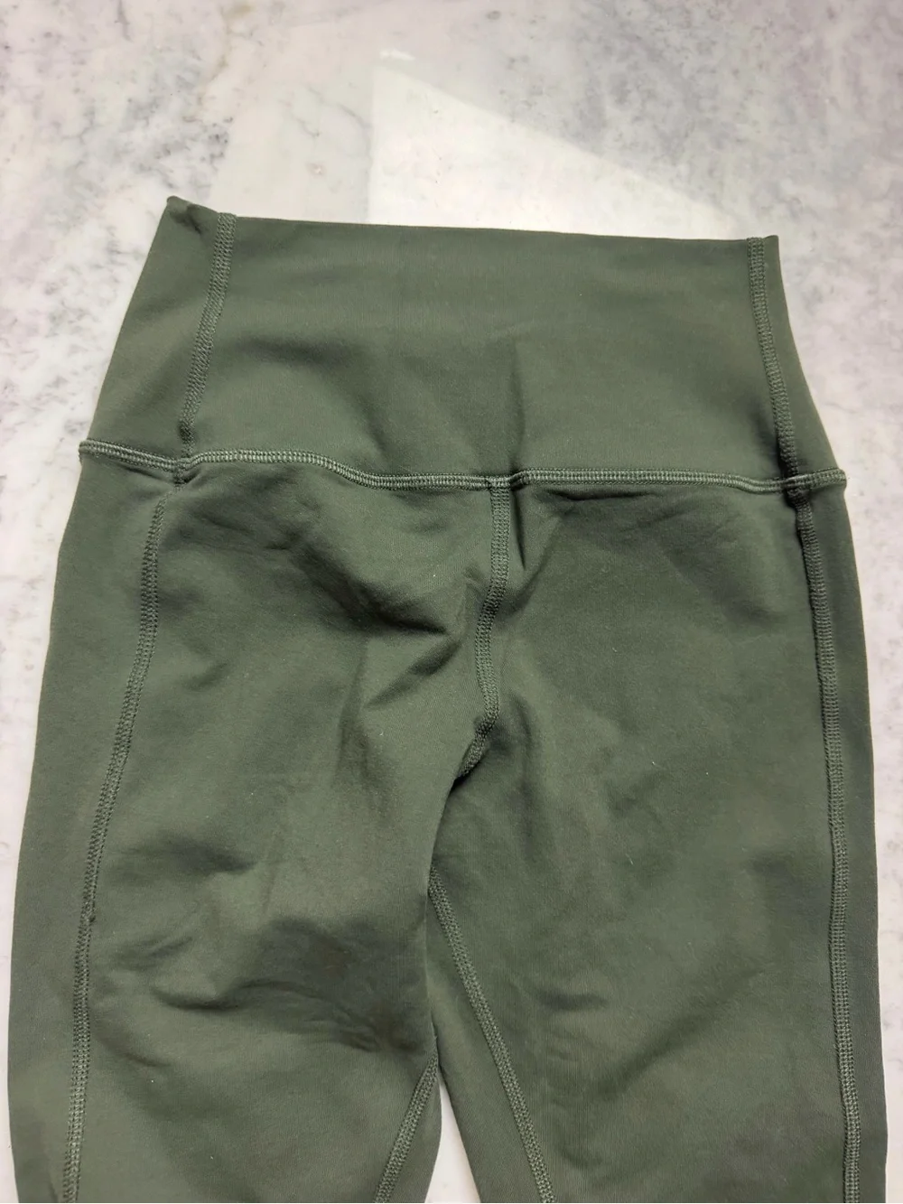 ALO Yoga Olive Green leggings